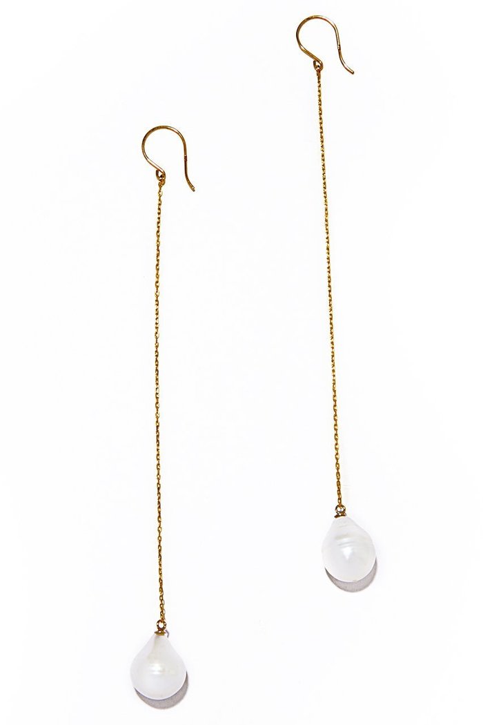 【ルボンボン/les bonbon】のblanc long ピアス インテリア・キッズ・メンズ・レディースファッション・服の通販 founy(ファウニー) https://founy.com/ ファッション Fashion レディースファッション Fashion for Women ジュエリー Jewelry ファッションリング Fashion Rings イヤリング・フープ・ドロップタイプ Hoop, Drop & Clip Earrings イヤリング Earrings シェイプ Shape, Slim Fit チェーン Chain, Chain Strap ドロップ Drop Shoulder, Dropped Style バロック Baroque, Baroque Design パーティ Party, Party Style パール Pearl, Pearl Accent ロング Long, Long-Length エレガント 上品 Elegant |ID: prp329100004952486 ipo3291000000037162781