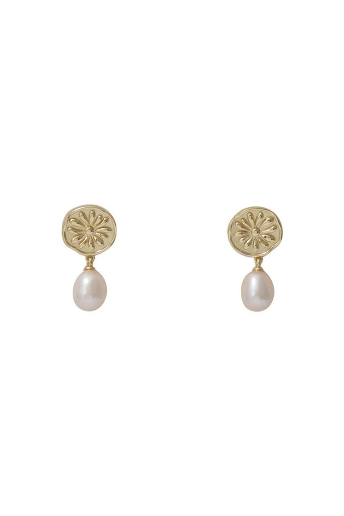 【デイジー ロンドン/DAISY LONDON】のDAISY PEARL DROP ピアス インテリア・キッズ・メンズ・レディースファッション・服の通販 founy(ファウニー) https://founy.com/ ファッション Fashion レディースファッション Fashion for Women ジュエリー Jewelry ファッションリング Fashion Rings イヤリング・フープ・ドロップタイプ Hoop, Drop & Clip Earrings イヤリング Earrings オーガニック Organic Cotton コレクション Collection, Seasonal Line パール Pearl, Pearl Accent |ID: prp329100004952500 ipo3291000000037162876
