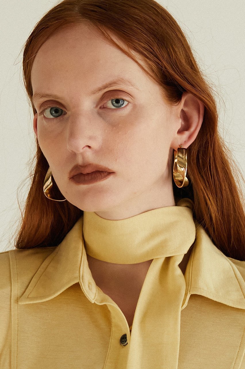 【プランク プロジェクト/PRANK PROJECT】の24金プレーティングロゴプレートツイストピアス / 24K Coated Logo Plate Twisted Earrings 人気、トレンドファッション・服の通販 founy(ファニー) 　ファッション　Fashion　レディースファッション　Fashion for Women　アウター　Coat / Outerwear Collection　コート・ロングコート・ピーコート　Long Coats, Peacoats & More　ジュエリー　Jewelry　ファッションリング　Fashion Rings　イヤリング・フープ・ドロップタイプ　Hoop, Drop & Clip Earrings　イヤリング　Earrings　シンプル　Simple, Minimal　フープ　Hoop, Hoop Earrings　エレガント 上品　Elegant　other-7|ID: prp329100004952615 ipo3291000000037163577