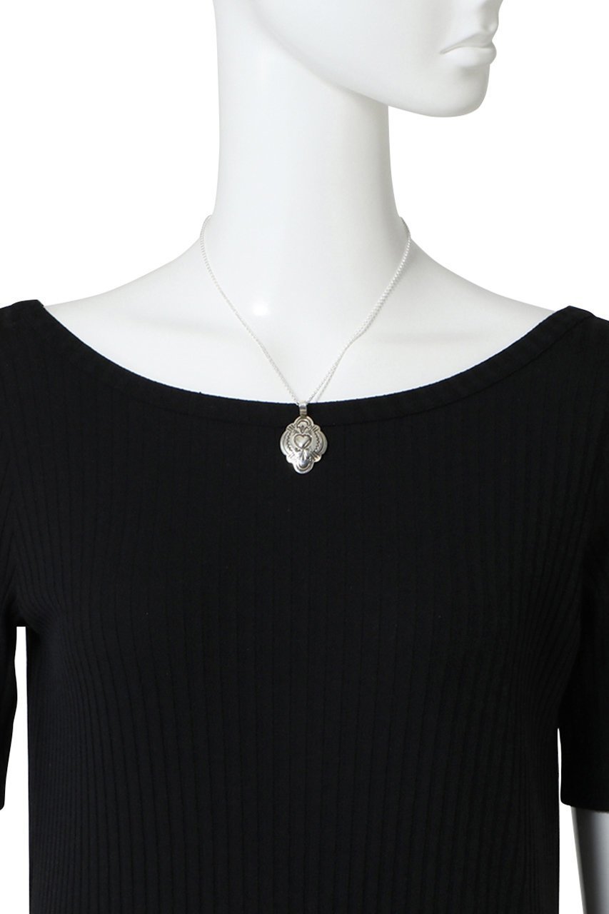 【マルティニーク/martinique】の【Harpo】カーブドハートシェイプネックレス 人気、トレンドファッション・服の通販 founy(ファニー) 　ファッション　Fashion　レディースファッション　Fashion for Women　ジュエリー　Jewelry　ネックレス　Necklaces & Pendants　シルバー　Silver, Metallic Silver　ジュエリー　Jewelry, Accessories　スタイリッシュ　Stylish, Fashionable　ネックレス　Necklace, Pendant Necklace　モチーフ　Motif, Design Theme　エレガント 上品　Elegant　other-2|ID: prp329100004952994 ipo3291000000037165861