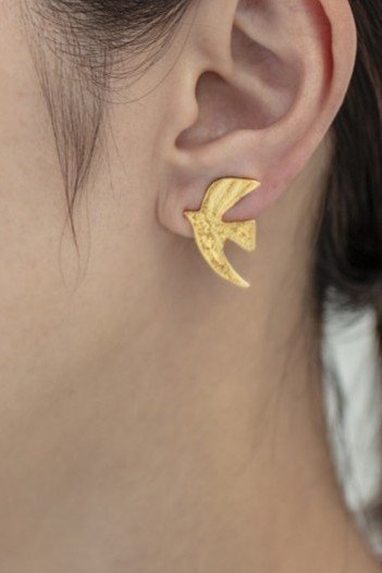 【セシル エ ジャンヌ/CECILE ET JEANNE】のラ・コロンブ(鳩)ピアス S 人気、トレンドファッション・服の通販 founy(ファニー) 　ファッション　Fashion　レディースファッション　Fashion for Women　ジュエリー　Jewelry　ファッションリング　Fashion Rings　イヤリング・フープ・ドロップタイプ　Hoop, Drop & Clip Earrings　イヤリング　Earrings　コーティング　Coating, Coated Finish　モチーフ　Motif, Design Theme　エレガント 上品　Elegant　other-2|ID: prp329100004953046 ipo3291000000037166160