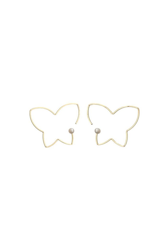 【ナチュラリジュエリ/NATURALI JEWELRY】のバタフライフープピアス インテリア・キッズ・メンズ・レディースファッション・服の通販 founy(ファウニー) https://founy.com/ ファッション Fashion レディースファッション Fashion for Women ジュエリー Jewelry ファッションリング Fashion Rings イヤリング・フープ・ドロップタイプ Hoop, Drop & Clip Earrings イヤリング Earrings オケージョン Occasion Wear シンプル Simple, Minimal バタフライ Butterfly, Butterfly Motif パール Pearl, Pearl Accent フォルム Silhouette, Form フープ Hoop, Hoop Earrings モチーフ Motif, Design Theme リュクス Luxury, Elegant, High-End, Chic |ID: prp329100004953066 ipo3291000000037336089