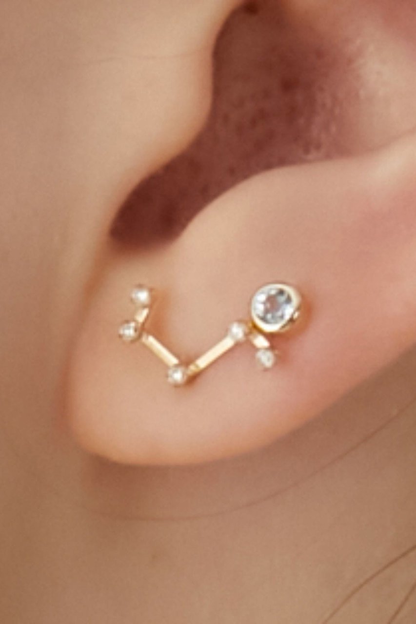 【アルティーダ ウード/ARTIDA OUD】のconstellation K10 蠍座ダイヤモンド ブルートパーズ ピアス 人気、トレンドファッション・服の通販 founy(ファニー) 　ファッション　Fashion　レディースファッション　Fashion for Women　ジュエリー　Jewelry　ファッションリング　Fashion Rings　イヤリング・フープ・ドロップタイプ　Hoop, Drop & Clip Earrings　アシンメトリー　Asymmetrical Style　イヤリング　Earrings　ギフト プレゼント　Gift / Present　ダイヤモンド　Diamond, Brilliant Cut　other-2|ID: prp329100004953271 ipo3291000000037167577