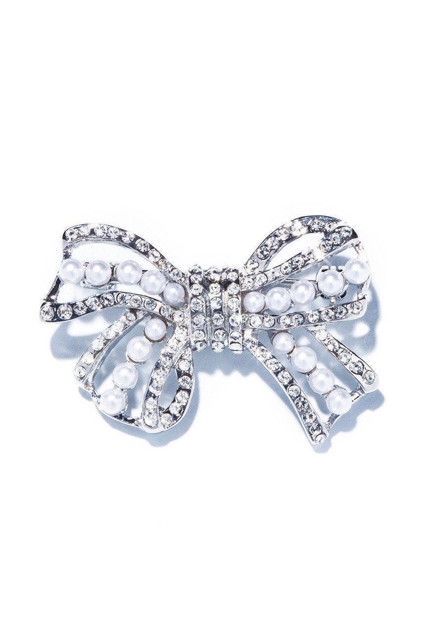 【イリスフォーセブン/IRIS 47】のbow ブローチ インテリア・キッズ・メンズ・レディースファッション・服の通販 founy(ファニー) 　ファッション　Fashion　レディースファッション　Fashion for Women　ジュエリー　Jewelry　ガラス　Glass, Glassware　コスチューム　Costume, Outfit　ジュエリー　Jewelry, Accessories　パール　Pearl, Pearl Accent　フレーム　Frame, Outline　ブローチ　Brooch, Pin Brooch　モダン　Modern, Contemporary　リボン　Ribbon, Bow　シルバー|ID: prp329100004953301 ipo3291000000037167779