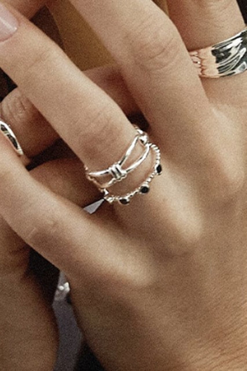 【デイジー ロンドン/DAISY LONDON】の【Polly Sayer】Black Onyx Bobble リング シルバー 人気、トレンドファッション・服の通販 founy(ファニー) 　ファッション　Fashion　レディースファッション　Fashion for Women　ジュエリー　Jewelry　おすすめ　Recommended / Our Picks　シルバー　Silver, Metallic Silver　シンプル　Simple, Minimal　other-2|ID: prp329100004953330 ipo3291000000037167970