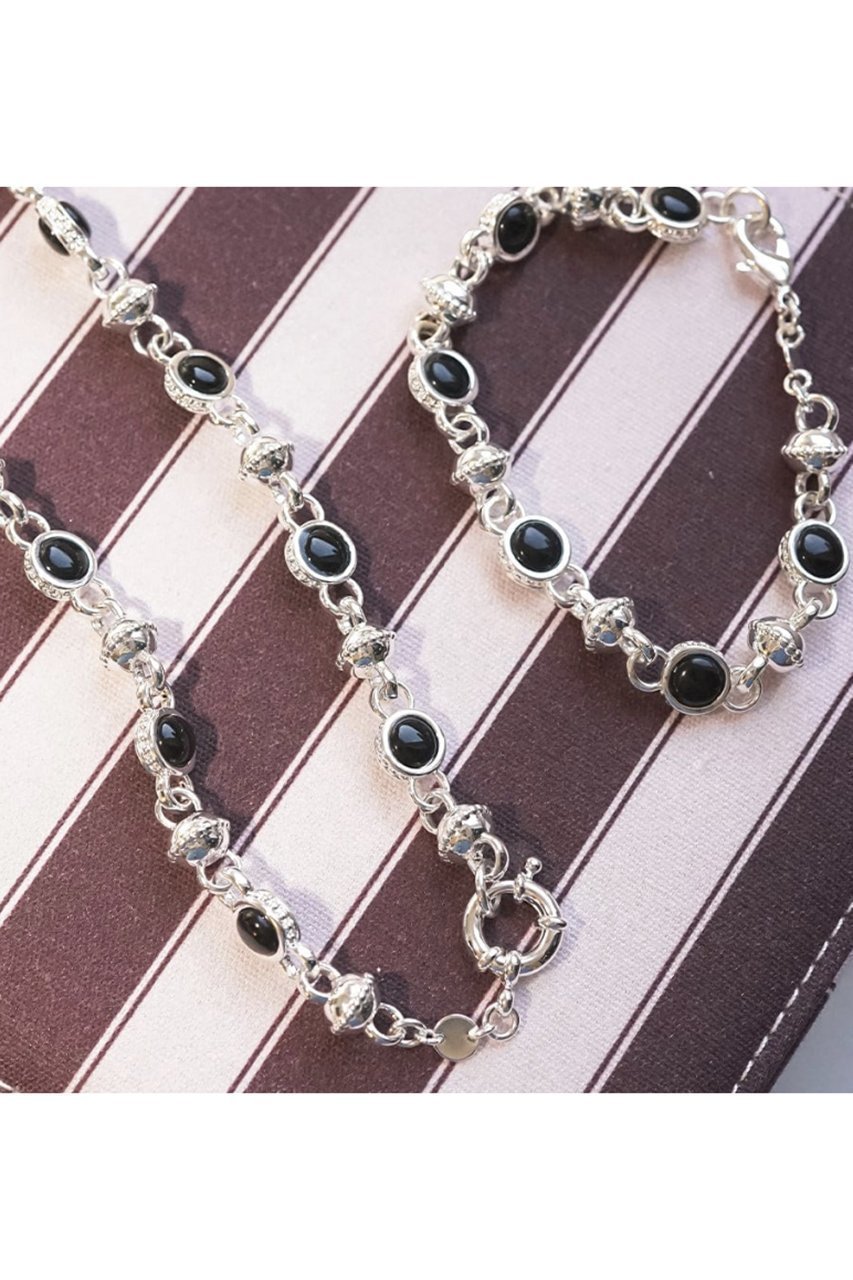 【デイジー ロンドン/DAISY LONDON】の【Polly Sayer】Black Onyx Chain ブレスレット シルバー 人気、トレンドファッション・服の通販 founy(ファニー) 　ファッション　Fashion　レディースファッション　Fashion for Women　ジュエリー　Jewelry　チェーン＆カフブレスレット　Cuff & Chain Bracelets　バングル・カフブレスレット　Bangles & Cuff Bracelets　シルバー　Silver, Metallic Silver　シンプル　Simple, Minimal　ブレスレット　Bracelet, Wristband　モチーフ　Motif, Design Theme　other-7|ID: prp329100004953333 ipo3291000000037167996