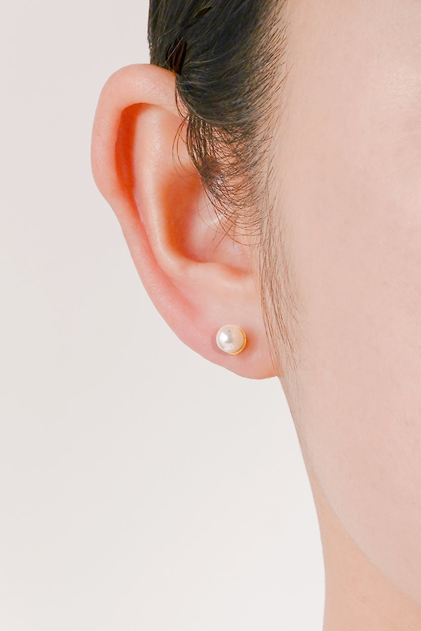 【サラース/SARARTH】のFAKE PEARL LIGHT ピアス Ⅰ(K24P) 人気、トレンドファッション・服の通販 founy(ファニー) 　ファッション　Fashion　レディースファッション　Fashion for Women　ジュエリー　Jewelry　ファッションリング　Fashion Rings　イヤリング・フープ・ドロップタイプ　Hoop, Drop & Clip Earrings　イヤリング　Earrings　パール　Pearl, Pearl Accent　エレガント 上品　Elegant　other-2|ID: prp329100004953437 ipo3291000000037168576