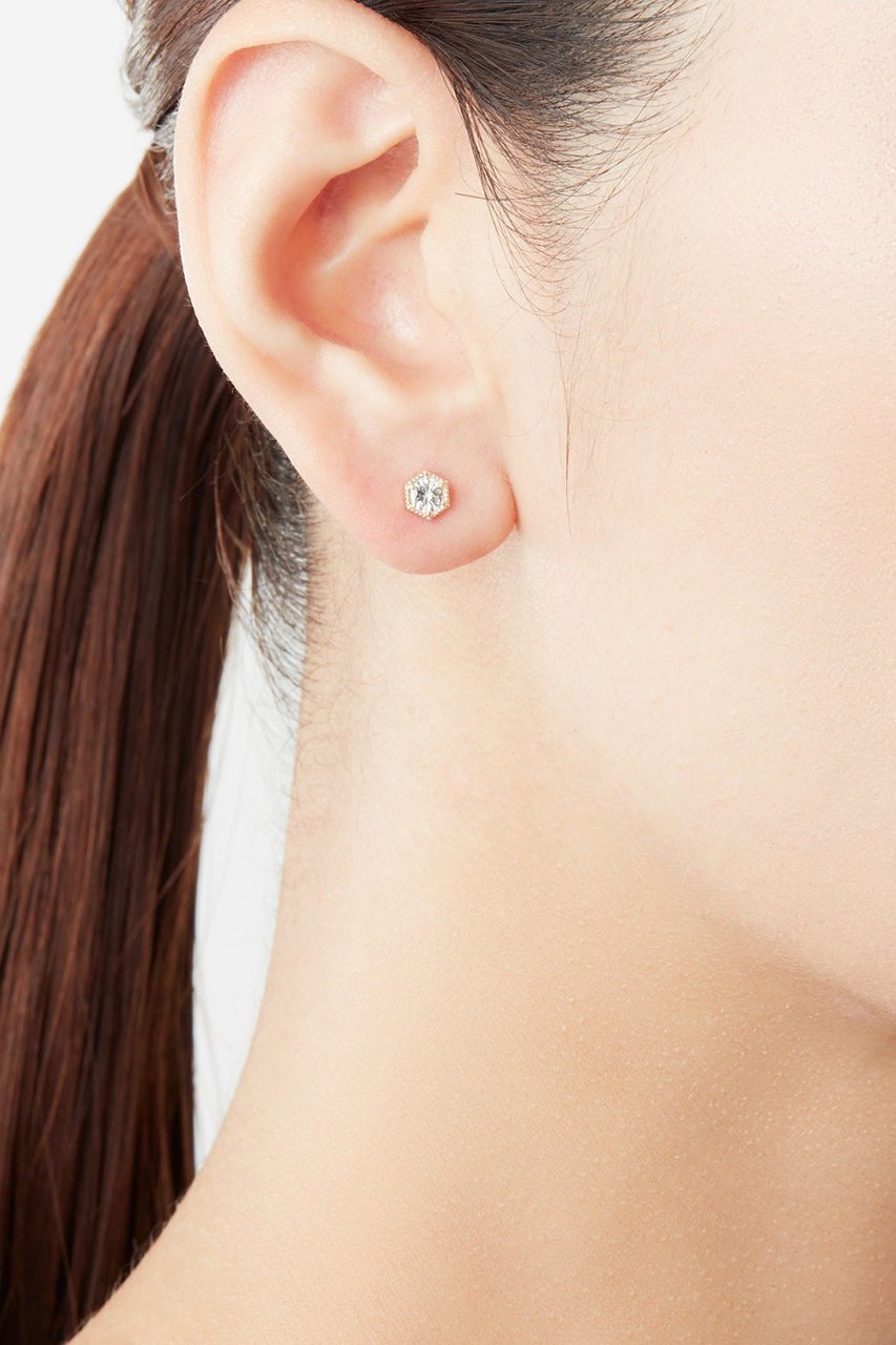【オールニーク/ALLNIQUE】の【Hexagon Fukuda Makoto】ダイヤモンド 0.18ct ピアス(片耳用) 人気、トレンドファッション・服の通販 founy(ファニー) 　ファッションモデル・俳優・女優　Models　女性　Women　福田麻琴　Fukuda Makoto　ファッション　Fashion　レディースファッション　Fashion for Women　ジュエリー　Jewelry　ファッションリング　Fashion Rings　イヤリング・フープ・ドロップタイプ　Hoop, Drop & Clip Earrings　イヤリング　Earrings　ダイヤモンド　Diamond, Brilliant Cut　チェーン　Chain, Chain Strap　片耳　One-Ear, Single Earring　other-4|ID: prp329100004953466 ipo3291000000037168722