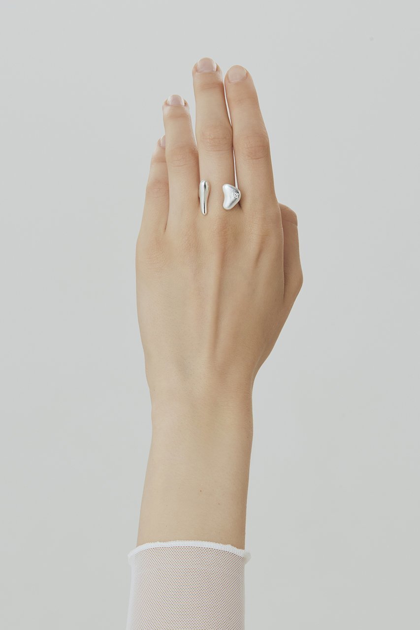 【エネイ/ENEY】のWATER シルバーリング 人気、トレンドファッション・服の通販 founy(ファニー) 　ファッション　Fashion　レディースファッション　Fashion for Women　ジュエリー　Jewelry　シルバーリング　Silver Rings　ファッションリング　Fashion Rings　おすすめ　Recommended / Our Picks　コレクション　Collection, Seasonal Line　シルバー　Silver, Metallic Silver　ダイヤモンド　Diamond, Brilliant Cut　other-2|ID: prp329100004953480 ipo3291000000037168810