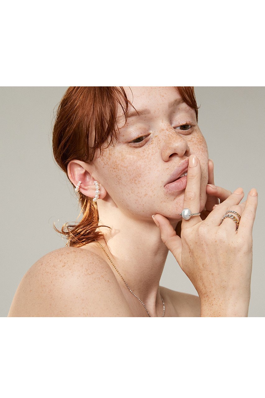【オー/oeau】のgreedy small イヤーカフ/ pearl(片耳用) 人気、トレンドファッション・服の通販 founy(ファニー) 　ファッション　Fashion　レディースファッション　Fashion for Women　ジュエリー　Jewelry　ファッションリング　Fashion Rings　イヤリング・フープ・ドロップタイプ　Hoop, Drop & Clip Earrings　アクセサリー　Fashion Accessories　イヤリング　Earrings　イヤーカフ　Ear Cuffs　パール　Pearl, Pearl Accent　エレガント 上品　Elegant　片耳　One-Ear, Single Earring　other-3|ID: prp329100004953524 ipo3291000000037169024