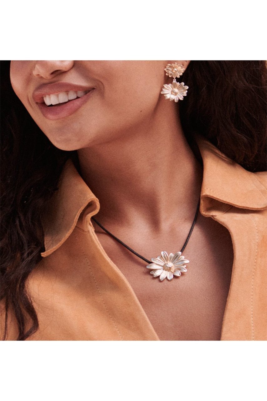 【デイジー ロンドン/DAISY LONDON】のDAISY LARGE CORD FLOWER ネックレス 人気、トレンドファッション・服の通販 founy(ファニー) 　ファッション　Fashion　レディースファッション　Fashion for Women　ジュエリー　Jewelry　ネックレス　Necklaces & Pendants　コレクション　Collection, Seasonal Line　ネックレス　Necklace, Pendant Necklace　ブレスレット　Bracelet, Wristband　other-2|ID: prp329100004953542 ipo3291000000037169128