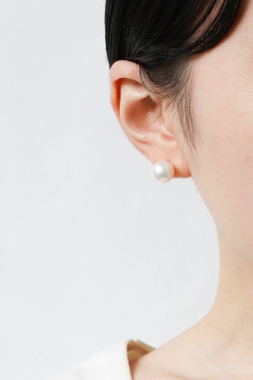 【サラース/SARARTH】のFAKE PEARL ゴールドスタッズピアス M 人気、トレンドファッション・服の通販 founy(ファニー) 　ファッション　Fashion　レディースファッション　Fashion for Women　ジュエリー　Jewelry　ファッションリング　Fashion Rings　イヤリング・フープ・ドロップタイプ　Hoop, Drop & Clip Earrings　イヤリング　Earrings　ガラス　Glass, Glassware　パール　Pearl, Pearl Accent　other-3|ID: prp329100004953591 ipo3291000000037169384