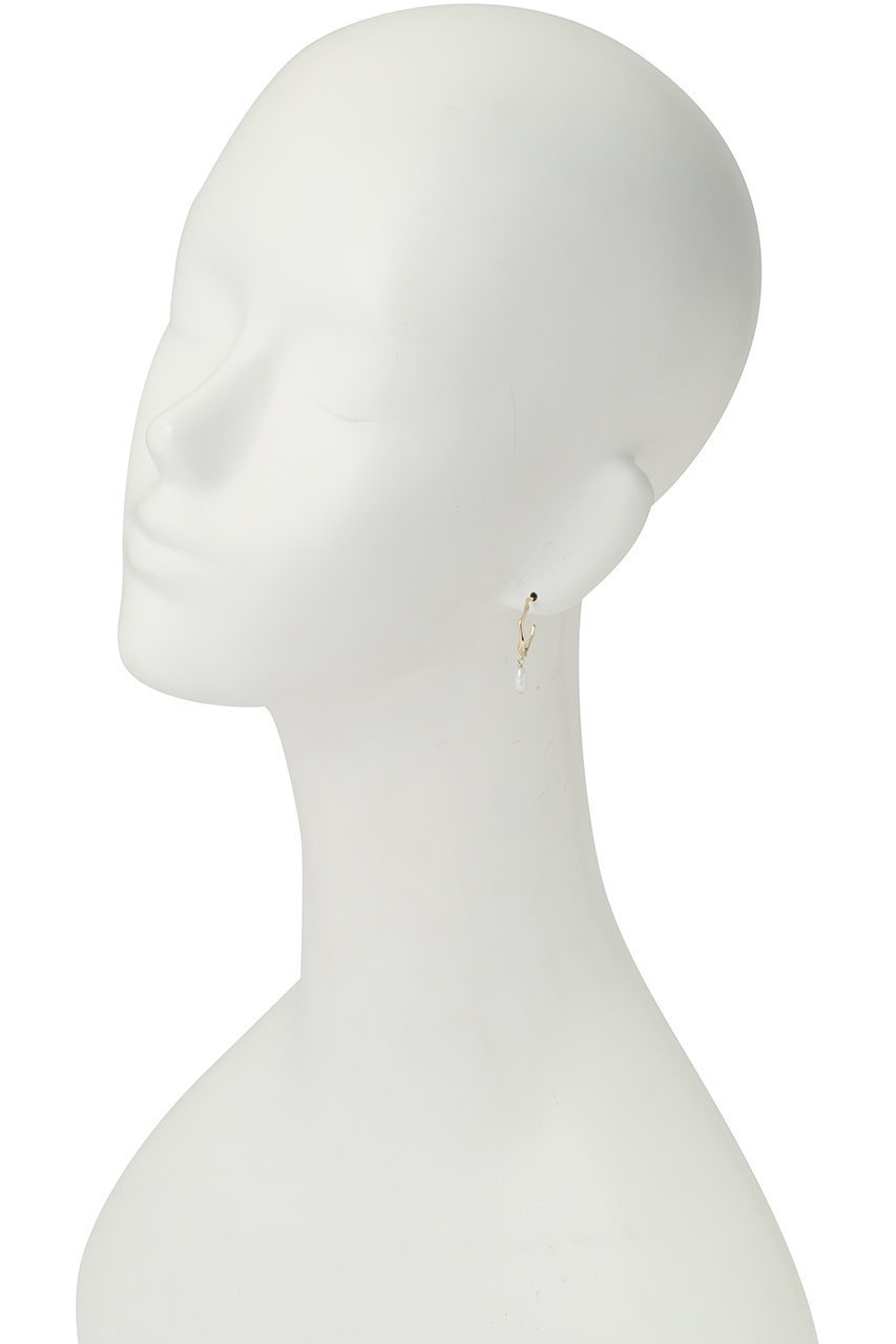 【デイジー ロンドン/DAISY LONDON】のORGANIC HOOP PEARL DROP ピアス 人気、トレンドファッション・服の通販 founy(ファニー) 　ファッション　Fashion　レディースファッション　Fashion for Women　ジュエリー　Jewelry　ファッションリング　Fashion Rings　イヤリング・フープ・ドロップタイプ　Hoop, Drop & Clip Earrings　イヤリング　Earrings　コレクション　Collection, Seasonal Line　パール　Pearl, Pearl Accent　other-3|ID: prp329100004953640 ipo3291000000037169696