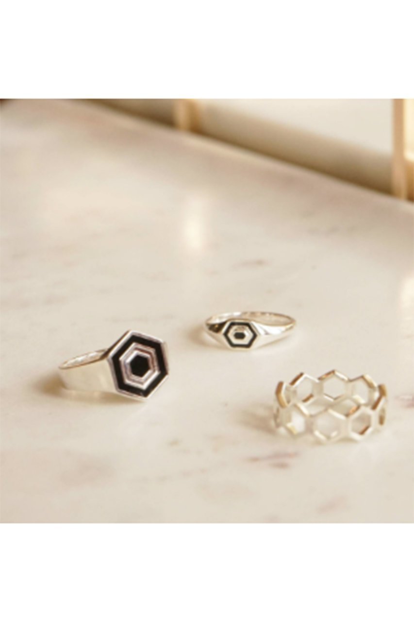 【デイジー ロンドン/DAISY LONDON】のMINI HEXAGONPALM SIGNET リング_SILVER 人気、トレンドファッション・服の通販 founy(ファニー) 　ファッション　Fashion　レディースファッション　Fashion for Women　ジュエリー　Jewelry　エナメル　Patent Leather　コレクション　Collection, Seasonal Line　パーティ　Party, Party Style　other-5|ID: prp329100004953644 ipo3291000000037169729