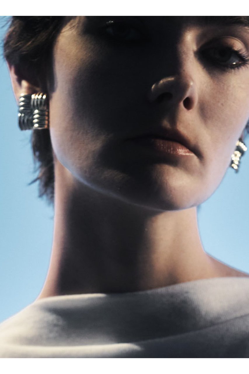 【イリスフォーセブン/IRIS 47】のarabesque イヤリング 人気、トレンドファッション・服の通販 founy(ファニー) 　ファッション　Fashion　レディースファッション　Fashion for Women　ジュエリー　Jewelry　ファッションリング　Fashion Rings　イヤリング・フープ・ドロップタイプ　Hoop, Drop & Clip Earrings　イヤリング　Earrings　カットソー　Cut and Sewn Top　スクエア　Square, Square Shape　メタリック　Metallic, Shiny Finish　other-2|ID: prp329100004953801 ipo3291000000037170609