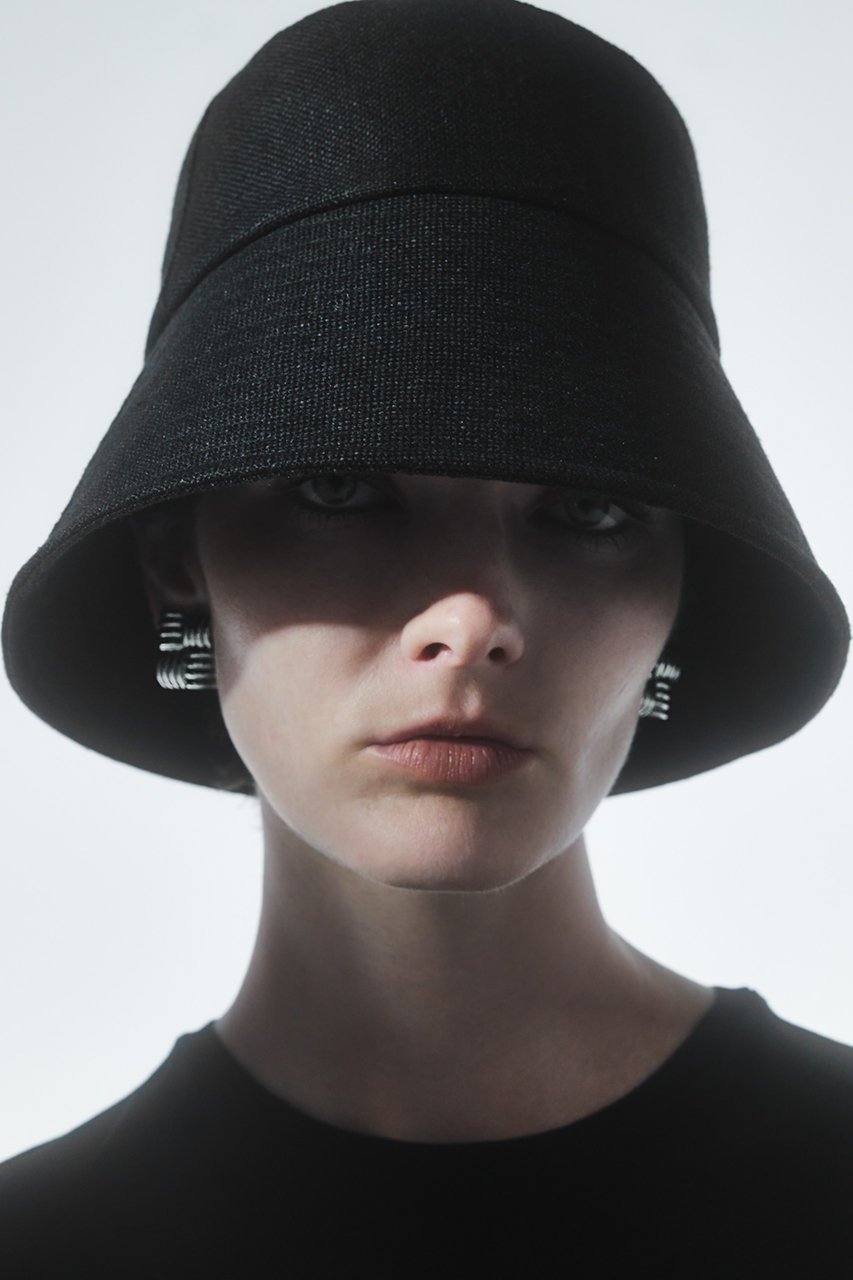 【イリスフォーセブン/IRIS 47】のarabesque イヤリング 人気、トレンドファッション・服の通販 founy(ファニー) 　ファッション　Fashion　レディースファッション　Fashion for Women　ジュエリー　Jewelry　ファッションリング　Fashion Rings　イヤリング・フープ・ドロップタイプ　Hoop, Drop & Clip Earrings　イヤリング　Earrings　カットソー　Cut and Sewn Top　スクエア　Square, Square Shape　メタリック　Metallic, Shiny Finish　other-6|ID: prp329100004953801 ipo3291000000037170613