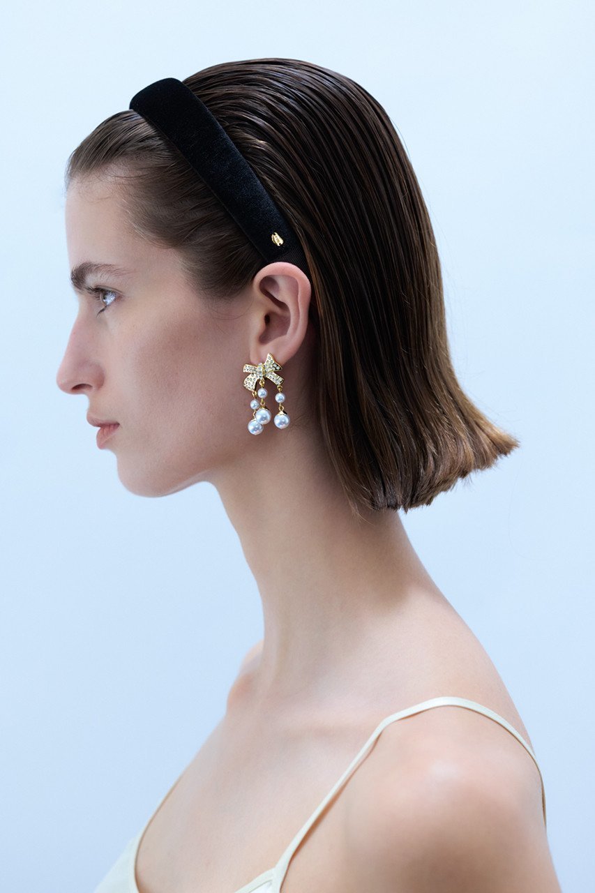 【イリスフォーセブン/IRIS 47】のbow pearl ピアス 人気、トレンドファッション・服の通販 founy(ファニー) 　ファッション　Fashion　レディースファッション　Fashion for Women　ジュエリー　Jewelry　ファッションリング　Fashion Rings　イヤリング・フープ・ドロップタイプ　Hoop, Drop & Clip Earrings　おすすめ　Recommended / Our Picks　イヤリング　Earrings　ガラス　Glass, Glassware　クラシック　Classic, Timeless Style　コスチューム　Costume, Outfit　ジュエリー　Jewelry, Accessories　パール　Pearl, Pearl Accent　ミックス　Mix, Mixed Style　モダン　Modern, Contemporary　モチーフ　Motif, Design Theme　リボン　Ribbon, Bow　other-2|ID: prp329100004953848 ipo3291000000037170882