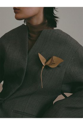 【エトレトウキョウ/ETRE TOKYO】の【SANTE】レザーコサージュ 人気、トレンドファッション・服の通販 founy(ファニー) ファッション Fashion レディースファッション Fashion for Women シュシュ&ヘアアクセ/ヘアアレンジ Scrunchies & Hair Accessories おすすめ Recommended / Our Picks アクセサリー Fashion Accessories シンプル Simple, Minimal ジャケット Jacket, Outerwear セレモニー Ceremony バランス Balance, Style Balance ワイヤー Wire, Wired Bra |ID:prp329100004954310