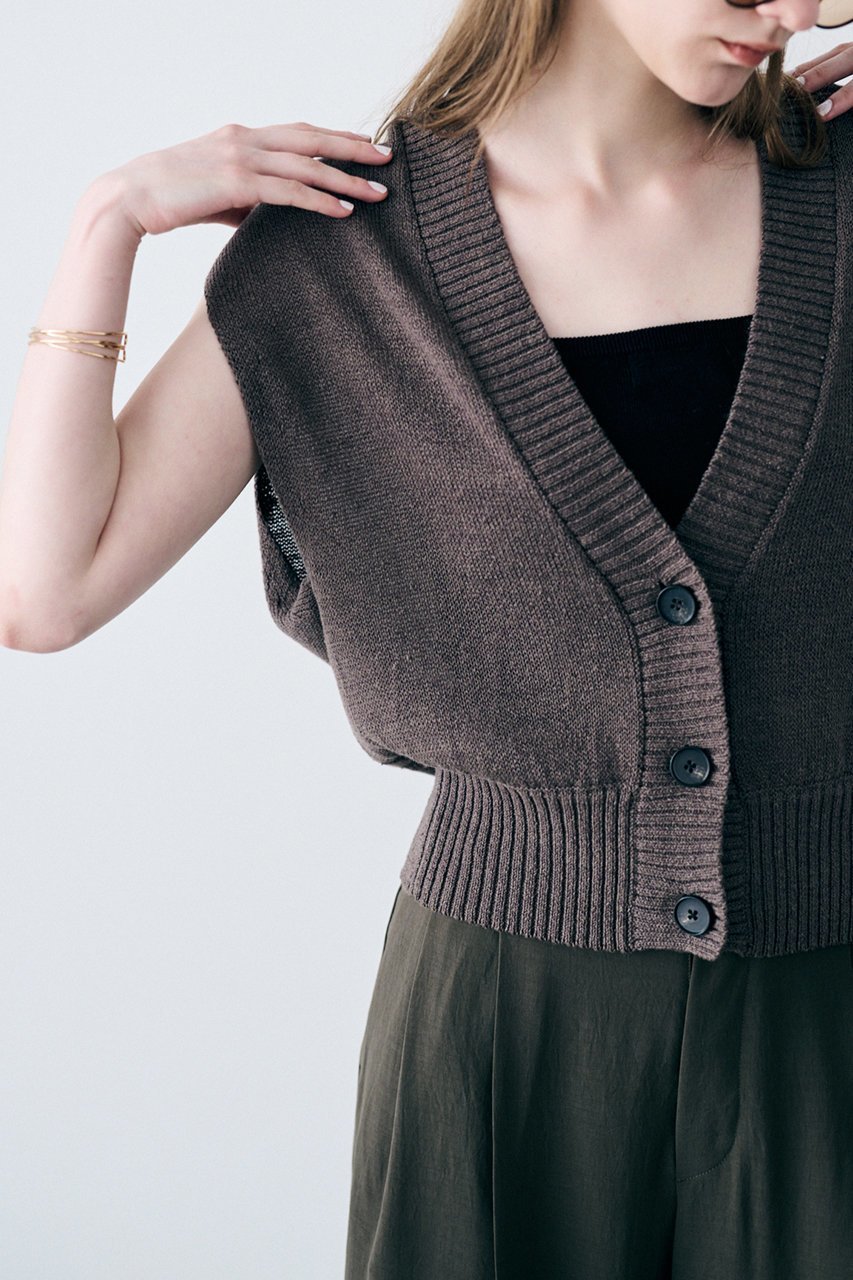 【アンクレイヴ/uncrave】のラミーリネンニット ベスト 人気、トレンドファッション・服の通販 founy(ファニー) 　ファッション　Fashion　レディースファッション　Fashion for Women　トップス・カットソー　Cut & Sew Tops　ニット　Knit Tops & Sweaters　ベスト&ジレ / 重ね着スタイル　Vests & Gilets　カジュアルプルオーバー・ニットトップス　Pullovers & Knit Tops / Casual Pullovers　スリーブ　Sleeve, Long Sleeve / Short Sleeve　フレンチ　French, French Style　ベスト　Vest, Waistcoat　エレガント 上品　Elegant　夏　Summer　新作・新入荷　New Arrivals / New In　other-8|ID: prp329100004954340 ipo3291000000037174589