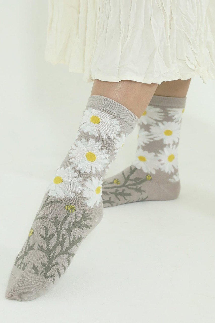 【ビーピービーピー/bpbp】の【YURI HIMURO】氷室友里 マーガレット ソックス 人気、トレンドファッション・服の通販 founy(ファニー) 　ファッション　Fashion　レディースファッション　Fashion for Women　ソックス&靴下　Socks & Hosiery　レッグウェア・ストッキング　Legwear & Hosiery　コレクション　Collection, Seasonal Line　ストレッチ　Stretch, Stretchy Fabric　ソックス　Socks, Hosiery　フラワー　Flower, Floral　マーガレット　Marguerite, Daisy Pattern　ミドル　Middle Length, Mid Height　モチーフ　Motif, Design Theme　おすすめ　Recommended / Our Picks　ギフト プレゼント　Gift / Present　other-2|ID: prp329100004954350 ipo3291000000037174754