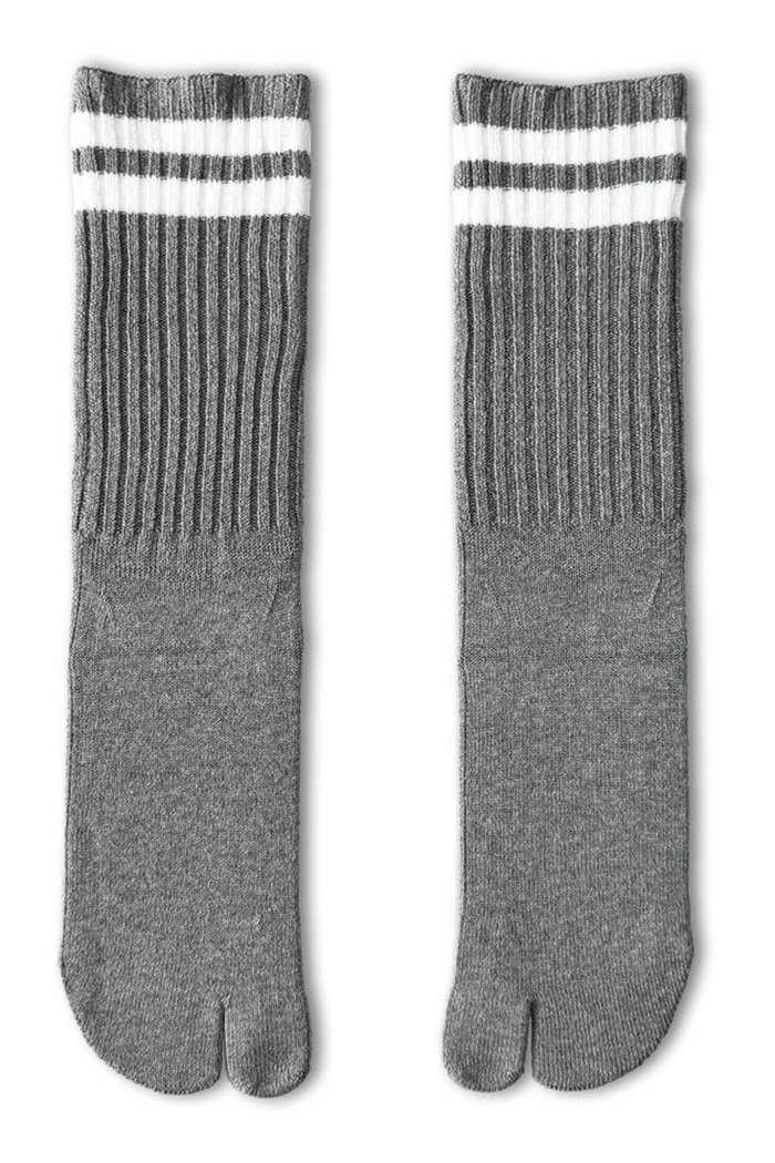 【ダブルアンドエフダブル/w&fw】のダブルラインTABIソックス インテリア・キッズ・メンズ・レディースファッション・服の通販 founy(ファニー) https://founy.com/ ファッション Fashion レディースファッション Fashion for Women ソックス&靴下 Socks & Hosiery レッグウェア・ストッキング Legwear & Hosiery おすすめ Recommended / Our Picks シルク Silk, 100% Silk ソックス Socks, Hosiery ダブル Double, Double-Breasted フィット Fit, Slim Fit リラックス Relax, Relaxed Fit |ID: prp329100004954439 ipo3291000000037175383