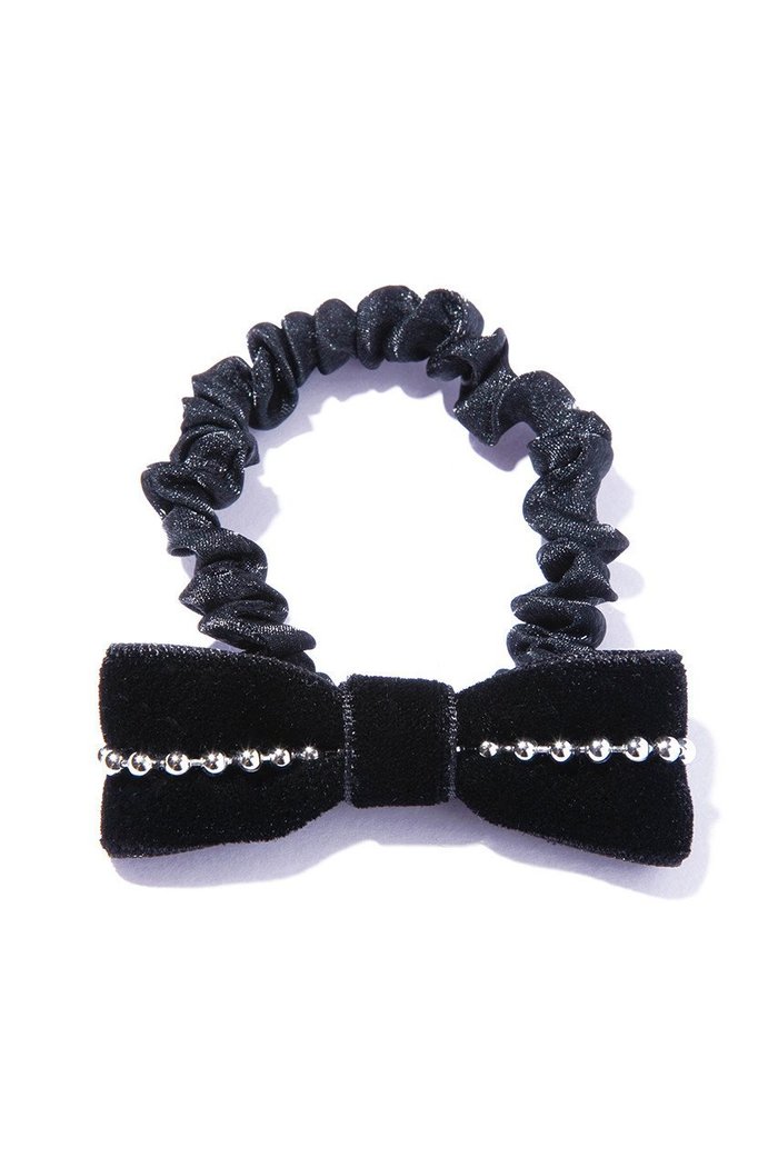 【イリスフォーセブン/IRIS 47】のvelvet シュシュ インテリア・キッズ・メンズ・レディースファッション・服の通販 founy(ファニー) https://founy.com/ ファッション Fashion レディースファッション Fashion for Women シュシュ&ヘアアクセ/ヘアアレンジ Scrunchies & Hair Accessories おすすめ Recommended / Our Picks アクセサリー Fashion Accessories オケージョン Occasion Wear チェーン Chain, Chain Strap ベルベット Velvet, Velvety ベロア Velour, Soft Velvet メタリック Metallic, Shiny Finish モダン Modern, Contemporary リボン Ribbon, Bow リュクス Luxury, Elegant, High-End, Chic エレガント 上品 Elegant |ID: prp329100004954629 ipo3291000000037176586