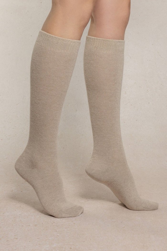 【ブルーフォレ/BLEUFORET】の6198 ウールニーハイソックス インテリア・キッズ・メンズ・レディースファッション・服の通販 founy(ファニー) https://founy.com/ ファッション Fashion レディースファッション Fashion for Women ソックス&靴下 Socks & Hosiery レッグウェア・ストッキング Legwear & Hosiery ソックス Socks, Hosiery ベーシック Basic, Essential ロング Long, Long-Length 人気 Popular, Best Seller 冬 Winter / This Winter 定番 Standard, Basic Item |ID: prp329100004954741 ipo3291000000037177312