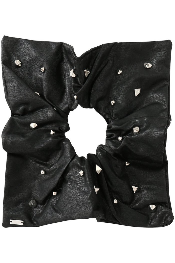 【ヘイップ/heyep】のFaux Leather Studded Scrunchie インテリア・キッズ・メンズ・レディースファッション・服の通販 founy(ファウニー) https://founy.com/ ファッション Fashion レディースファッション Fashion for Women シュシュ&ヘアアクセ/ヘアアレンジ Scrunchies & Hair Accessories おすすめ Recommended / Our Picks アクセサリー Fashion Accessories クール Cool, Chic スクエア Square, Square Shape スタッズ Studs, Metal Accents フェイクレザー Faux Leather, PU Leather フォルム Silhouette, Form ブレスレット Bracelet, Wristband |ID: prp329100004954783 ipo3291000000037177610