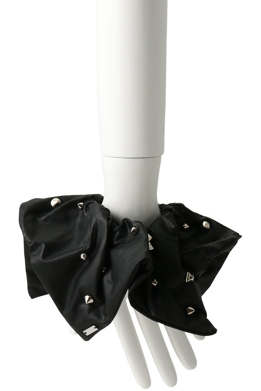 【ヘイップ/heyep】のFaux Leather Studded Scrunchie 人気、トレンドファッション・服の通販 founy(ファニー) 　ファッション　Fashion　レディースファッション　Fashion for Women　シュシュ&ヘアアクセ/ヘアアレンジ　Scrunchies & Hair Accessories　おすすめ　Recommended / Our Picks　アクセサリー　Fashion Accessories　クール　Cool, Chic　スクエア　Square, Square Shape　スタッズ　Studs, Metal Accents　フェイクレザー　Faux Leather, PU Leather　フォルム　Silhouette, Form　ブレスレット　Bracelet, Wristband　other-3|ID: prp329100004954783 ipo3291000000037177613