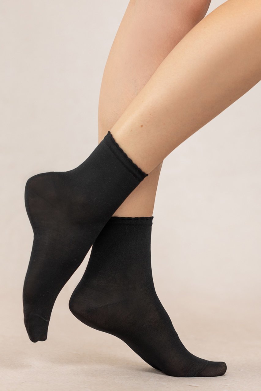 【ブルーフォレ/BLEUFORET】の6401 ソリッドカラー マーセライズドコットンアンクルソックス インテリア・キッズ・メンズ・レディースファッション・服の通販 founy(ファニー) 　ファッション　Fashion　レディースファッション　Fashion for Women　ソックス&靴下　Socks & Hosiery　レッグウェア・ストッキング　Legwear & Hosiery　ショート　Short, Short Length　ソックス　Socks, Hosiery　フラット　Flat, Flat Shoes　フランス　France, French　エレガント 上品　Elegant　再入荷　Restock / Back in Stock　定番　Standard, Basic Item　ブラック|ID: prp329100004954922 ipo3291000000037178476