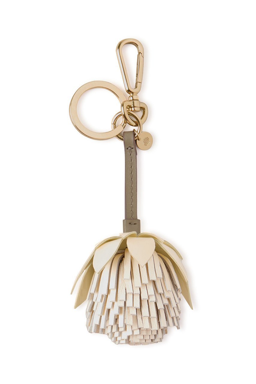 【マルベリー/Mulberry】のPOM POM FLOWER KEYRING インテリア・キッズ・メンズ・レディースファッション・服の通販 founy(ファニー) 　ファッション　Fashion　レディースファッション　Fashion for Women　おすすめ　Recommended / Our Picks　チャーム　Charm, Pendant　ポーチ　Pouch, Small Case　モチーフ　Motif, Design Theme　ラップ　Wrap, Wrap Design　エレガント 上品　Elegant　バターミルク×エッグシェル|ID: prp329100004954979 ipo3291000000037178898