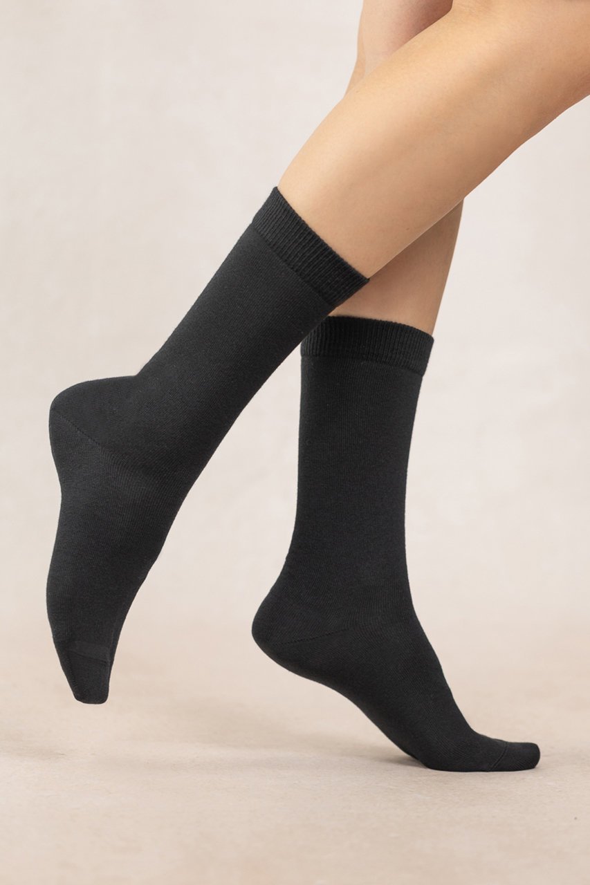 【ブルーフォレ/BLEUFORET】の6488 ジャージーニット ウールシルクソックス インテリア・キッズ・メンズ・レディースファッション・服の通販 founy(ファニー) 　ファッション　Fashion　レディースファッション　Fashion for Women　トップス・カットソー　Cut & Sew Tops　ニット　Knit Tops & Sweaters　ソックス&靴下　Socks & Hosiery　レッグウェア・ストッキング　Legwear & Hosiery　シルク　Silk, 100% Silk　ソックス　Socks, Hosiery　フィット　Fit, Slim Fit　フラット　Flat, Flat Shoes　フランス　France, French　定番　Standard, Basic Item　ブラック|ID: prp329100004955268 ipo3291000000037180967