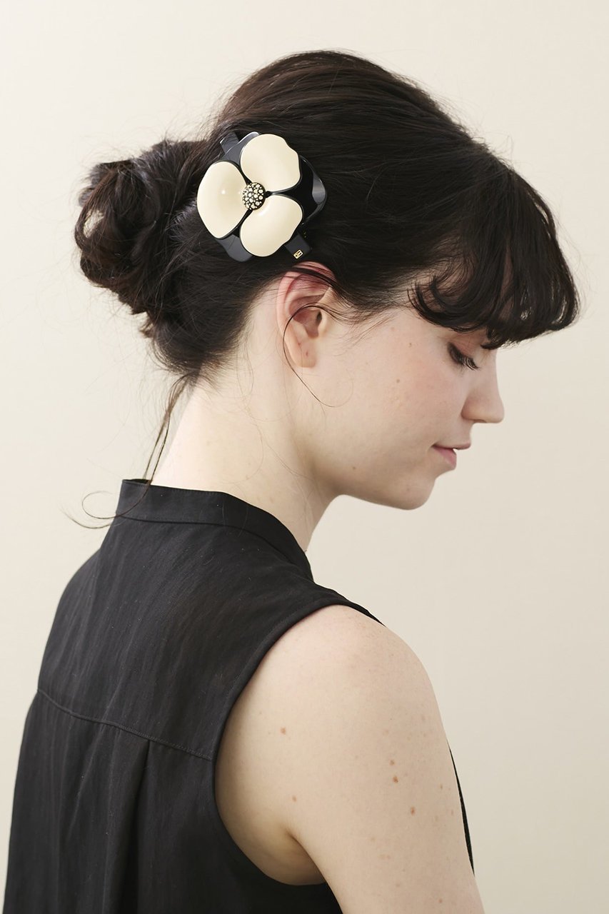 【アレクサンドル ドゥ パリ/ALEXANDRE DE PARIS】のカメリアリズレバレッタ 人気、トレンドファッション・服の通販 founy(ファニー) 　ファッション　Fashion　レディースファッション　Fashion for Women　シュシュ&ヘアアクセ/ヘアアレンジ　Scrunchies & Hair Accessories　アクセサリー　Fashion Accessories　バレッタ　Barrette, Hair Clip　フランス　France, French　リュクス　Luxury, Elegant, High-End, Chic　定番　Standard, Basic Item　other-3|ID: prp329100004955486 ipo3291000000037182524