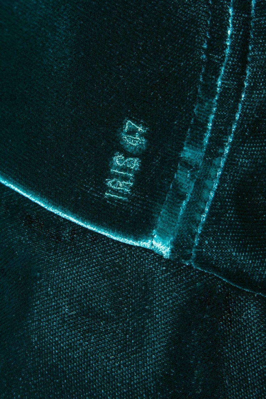 【イリスフォーセブン/IRIS 47】のvelvet キャップ 人気、トレンドファッション・服の通販 founy(ファニー) 　ファッション　Fashion　レディースファッション　Fashion for Women　キャップ&ハット　Hats & Caps　キャップ　Cap, Baseball Cap　コンパクト　Compact, Small Size　シンプル　Simple, Minimal　フォルム　Silhouette, Form　ベルベット　Velvet, Velvety　モノトーン　Monotone, Black and White　エレガント 上品　Elegant　帽子　Hat, Headwear　other-6|ID: prp329100004955640 ipo3291000000037183537