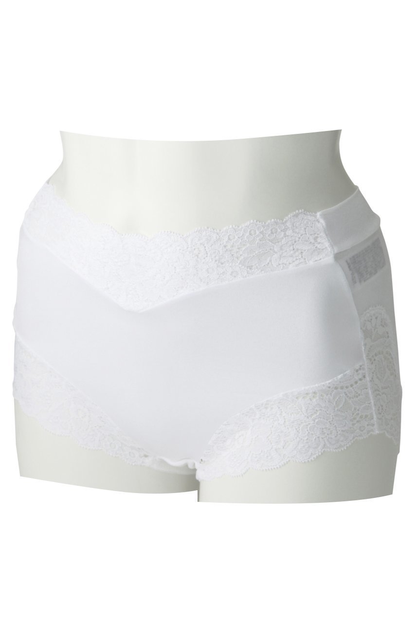 【ツェルマット/ZERMATT】のウエストレース カシュクール ヒップセンターギャザーショーツ インテリア・キッズ・メンズ・レディースファッション・服の通販 founy(ファニー) 　ファッション　Fashion　レディースファッション　Fashion for Women　下着・ランジェリー　Lingerie & Intimates　ショーツ・ランジェリー用ボトムス　Panties / Briefs / Lingerie Bottoms　カシュクール　Wrap Design　ショーツ　Shorts, Short Pants　ランジェリー　Lingerie, Intimate Wear　レース　Lace, Lace Fabric　エレガント 上品　Elegant　ホワイト|ID: prp329100004956207 ipo3291000000037188196