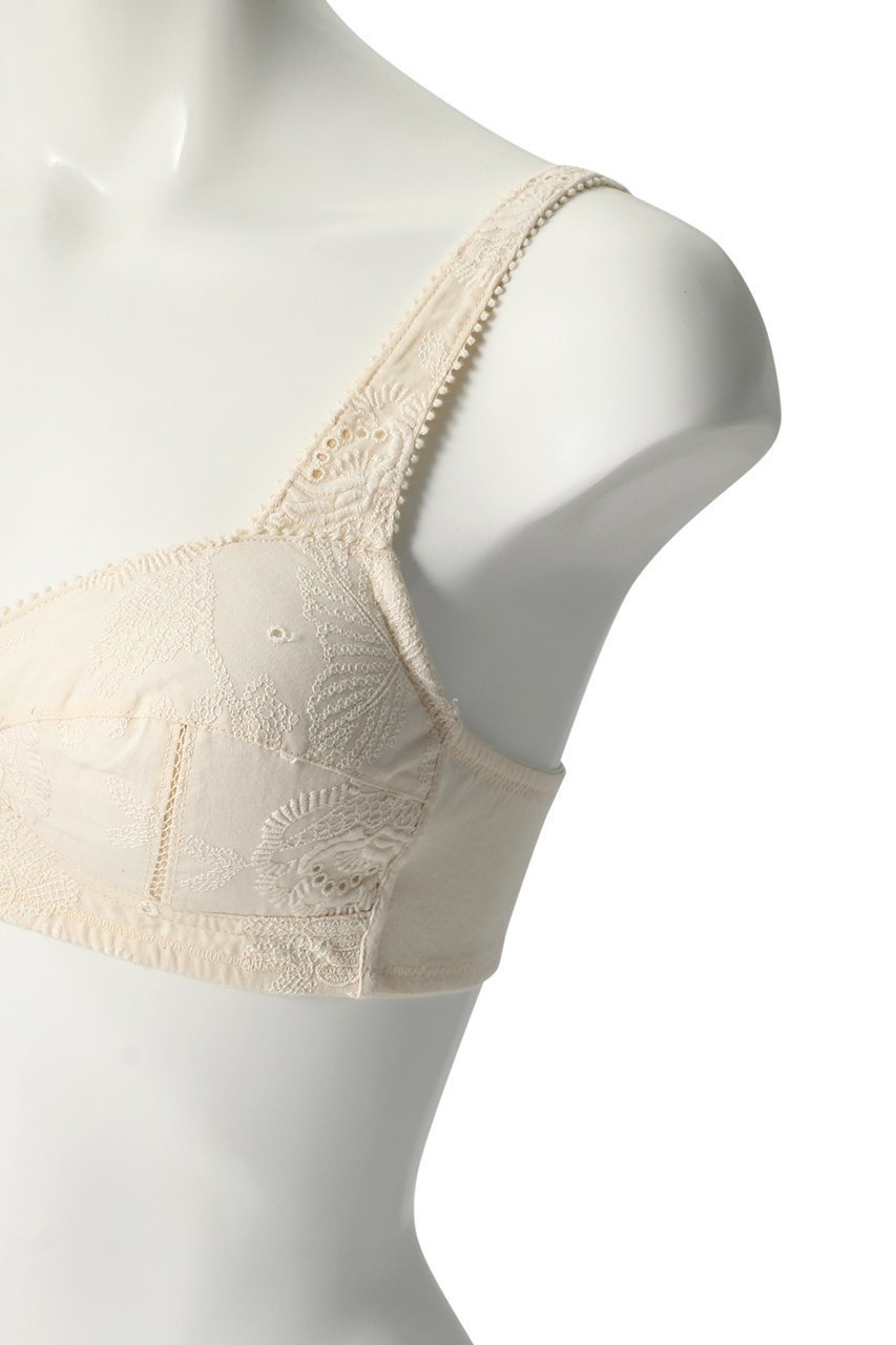 【プリスティン/PRISTINE】のエンブロイダリーレースブラ 人気、トレンドファッション・服の通販 founy(ファニー) 　ファッション　Fashion　レディースファッション　Fashion for Women　下着・ランジェリー　Lingerie & Intimates　ブラジャー・ランジェリーブラ　Bras / Lingerie Bras　クラシカル　Classical, Vintage-Inspired　フラワー　Flower, Floral　ブラジャー　Bra, Lingerie　ラップ　Wrap, Wrap Design　ランジェリー　Lingerie, Intimate Wear　other-5|ID: prp329100004956296 ipo3291000000037189074