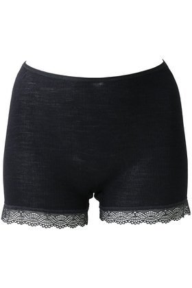 【ハンロ/HANRO】のWOOLEN LACEショーツ 人気、トレンドファッション・服の通販 founy(ファニー) ファッション Fashion レディースファッション Fashion for Women 下着・ランジェリー Lingerie & Intimates ショーツ・ランジェリー用ボトムス Panties / Briefs / Lingerie Bottoms インナー Innerwear ショーツ Shorts, Short Pants シルク Silk, 100% Silk ランジェリー Lingerie, Intimate Wear レース Lace, Lace Fabric エレガント 上品 Elegant 定番 Standard, Basic Item A/W・秋冬 Autumn/Winter |ID:prp329100004956325
