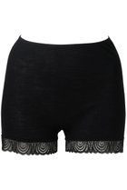【ハンロ/HANRO】のWOOLEN LACEショーツ 人気、トレンドファッション・服の通販 founy(ファニー) ファッション Fashion レディースファッション Fashion for Women 下着・ランジェリー Lingerie & Intimates ショーツ・ランジェリー用ボトムス Panties / Briefs / Lingerie Bottoms インナー Innerwear エレガント 上品 Elegant ショーツ Shorts, Short Pants シルク Silk, 100% Silk ジャカード／ジャガード Jacquard, Woven Pattern ベーシック Basic, Essential ラグジュアリー Luxury, Elegant ランジェリー Lingerie, Intimate Wear レース Lace, Lace Fabric thumbnail ブラック|ID: prp329100004956529 ipo3291000000037191007