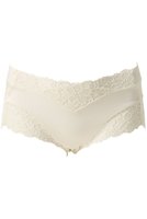 【ツェルマット/ZERMATT】のウエストレースヒップハングショーツ 人気、トレンドファッション・服の通販 founy(ファニー) ファッション Fashion レディースファッション Fashion for Women 下着・ランジェリー Lingerie & Intimates ショーツ・ランジェリー用ボトムス Panties / Briefs / Lingerie Bottoms おすすめ Recommended / Our Picks カシュクール Wrap Design ギャザー Gathered, Ruffled ショーツ Shorts, Short Pants ストレッチ Stretch, Stretchy Fabric ラグジュアリー Luxury, Elegant ランジェリー Lingerie, Intimate Wear レース Lace, Lace Fabric |ID:prp329100004956632