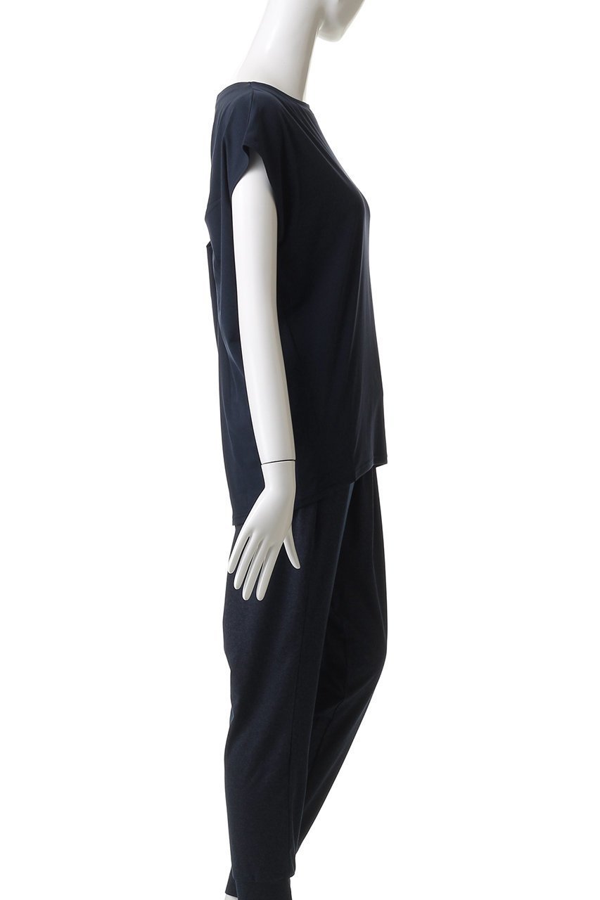 【ジュリエ/Julier】の【定番】ライトプライムバッククロスチュニック 人気、トレンドファッション・服の通販 founy(ファニー) 　ファッション　Fashion　レディースファッション　Fashion for Women　トップス・カットソー　Cut & Sew Tops　スポーツウェア　Functional & Stylish Sportswear　スポーツ トップス　Athletic Tops / Workout Tops / Training Shirts　シンプル　Simple, Minimal　スポーツ　Sports, Activewear　スリーブ　Sleeve, Long Sleeve / Short Sleeve　ドレープ　Drape, Draping Fabric　フレンチ　French, French Style　フロント　Front, Front Design　ヨガ　Yoga, Yoga Wear　ワーク　Workwear, Utility Style　エレガント 上品　Elegant　定番　Standard, Basic Item　other-3|ID: prp329100004956660 ipo3291000000037192489