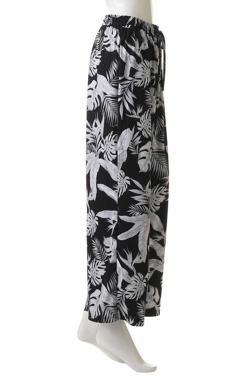 【レイール/Reir】の【San-ai Resort】ロングパンツ 人気、トレンドファッション・服の通販 founy(ファニー) 　ファッション　Fashion　レディースファッション　Fashion for Women　水着　Swimwear　レディース水着・ビーチウェア　Swimwear & Beachwear　おすすめ　Recommended / Our Picks　なめらか　Smooth, Silky Texture　シャーリング　Shirring, Ruched　スポーツ　Sports, Activewear　ビーチ　Beach, Seaside　プリント　Print, Printed Pattern　リゾート　Resort, Vacation Style　リラックス　Relax, Relaxed Fit　リーフ　Leaf, Botanical Leaf　ロング　Long, Long-Length　ワイド　Wide, Wide Fit　ヴィンテージ　Vintage Style　水着　Swimsuit, Swimwear　other-3|ID: prp329100004956670 ipo3291000000037192600