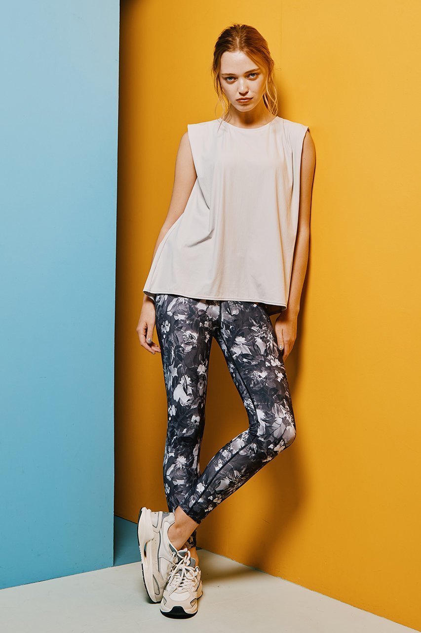 【レイール/Reir】の【水陸両用】プリントレギンス 人気、トレンドファッション・服の通販 founy(ファニー) 　ファッション　Fashion　レディースファッション　Fashion for Women　パンツ　Pants & Trousers　レギンス　Leggings & Stretch Pants　スポーツウェア　Functional & Stylish Sportswear　ストレッチ　Stretch, Stretchy Fabric　スポーツ　Sports, Activewear　フロント　Front, Front Design　プリント　Print, Printed Pattern　ポケット　Pocket, Pocket Detail　レギンス　Leggings, Stretch Pants　再入荷　Restock / Back in Stock　水着　Swimsuit, Swimwear　other-7|ID: prp329100004956679 ipo3291000000037192695