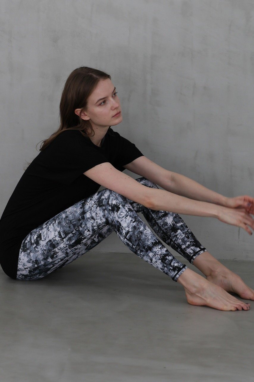 【ジュリエ/Julier】のsandflowerプリントスーパーハイレギンス 人気、トレンドファッション・服の通販 founy(ファニー) 　ファッション　Fashion　レディースファッション　Fashion for Women　パンツ　Pants & Trousers　レギンス　Leggings & Stretch Pants　スポーツウェア　Functional & Stylish Sportswear　おすすめ　Recommended / Our Picks　ストレッチ　Stretch, Stretchy Fabric　スポーツ　Sports, Activewear　セットアップ　Set-Up, Coordinated Outfit　フィット　Fit, Slim Fit　フラワー　Flower, Floral　レギンス　Leggings, Stretch Pants　エレガント 上品　Elegant　other-6|ID: prp329100004956689 ipo3291000000037192782