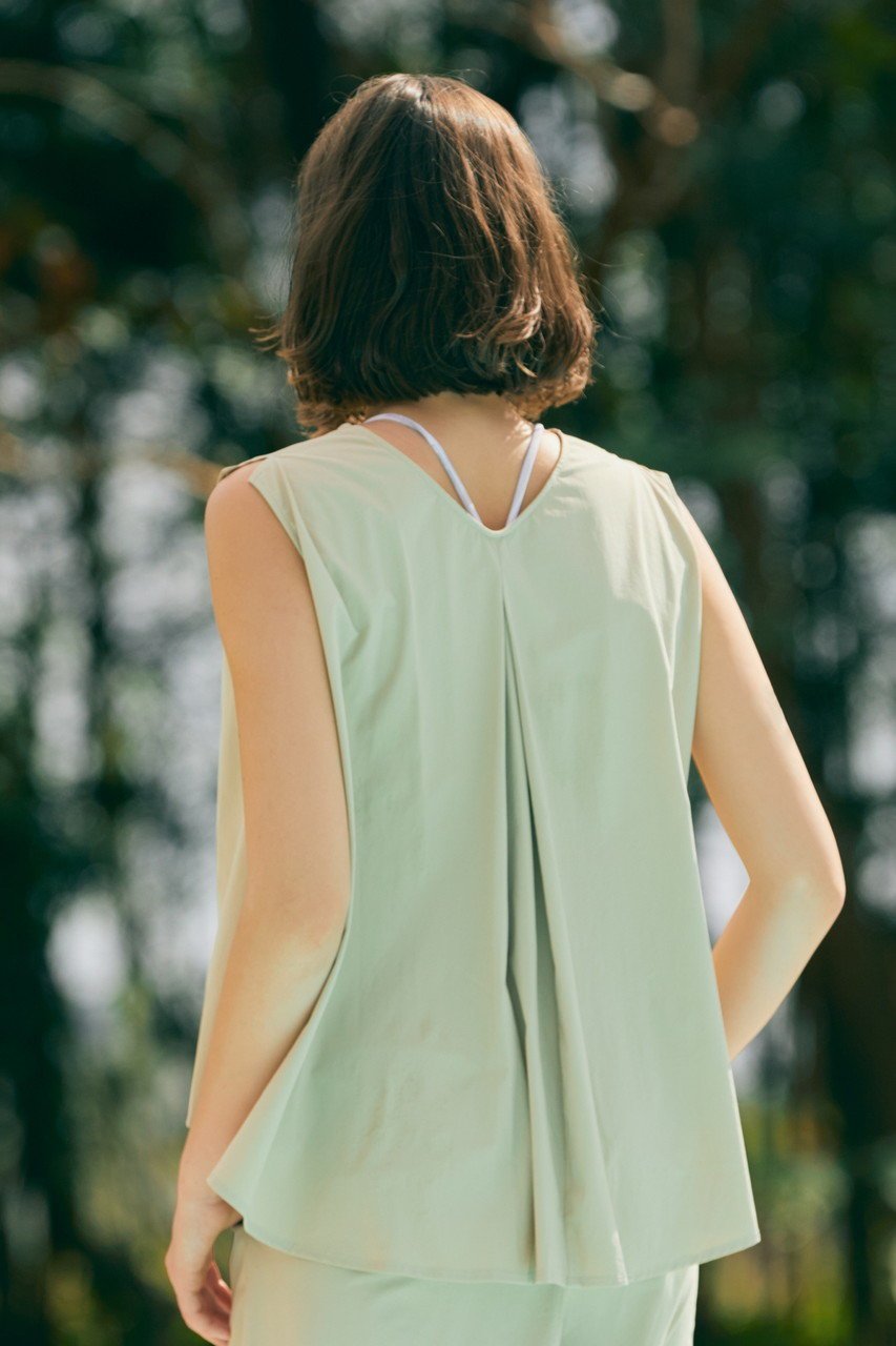 【ジュリエ/Julier】のPlay撥水ノースリーブプルオーバー 人気、トレンドファッション・服の通販 founy(ファニー) 　ファッション　Fashion　レディースファッション　Fashion for Women　トップス・カットソー　Cut & Sew Tops　キャミソール&ノースリーブ　Camisoles & Sleeveless Tops　カジュアルプルオーバー・ニットトップス　Pullovers & Knit Tops / Casual Pullovers　スポーツウェア　Functional & Stylish Sportswear　スポーツ トップス　Athletic Tops / Workout Tops / Training Shirts　スポーツ　Sports, Activewear　ノースリーブ　Sleeveless, No-Sleeve　フレア　Flare, Flared　旅行　Travel　other-8|ID: prp329100004956802 ipo3291000000037193890