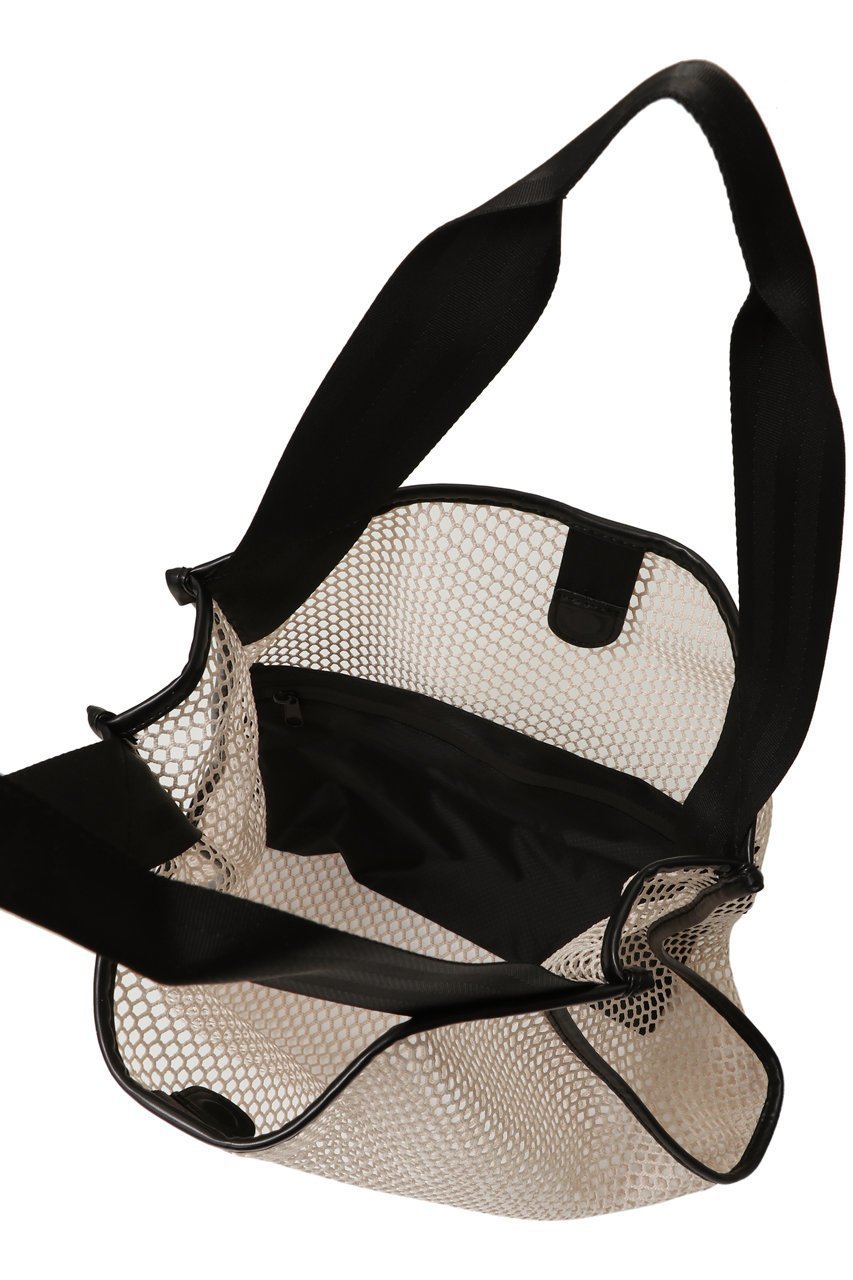 【マルティニーク/martinique】の【SPEEDO】ボヤージュメッシュトートバッグ 人気、トレンドファッション・服の通販 founy(ファニー) 　ファッション　Fashion　レディースファッション　Fashion for Women　バッグ　Bags　スポーツウェア　Functional & Stylish Sportswear　スポーツバッグ・ジム用ポーチ・バックパック　Gym Bag / Sports Backpack / Pouch for Training　スポーツ　Sports, Activewear　ビッグ　Big, Oversized　フェイクレザー　Faux Leather, PU Leather　ポーチ　Pouch, Small Case　マグネット　Magnet, Magnetic Closure　メッシュ　Mesh, Net Fabric　軽量　Lightweight, Ultra Light　other-5|ID: prp329100004956804 ipo3291000000037193901