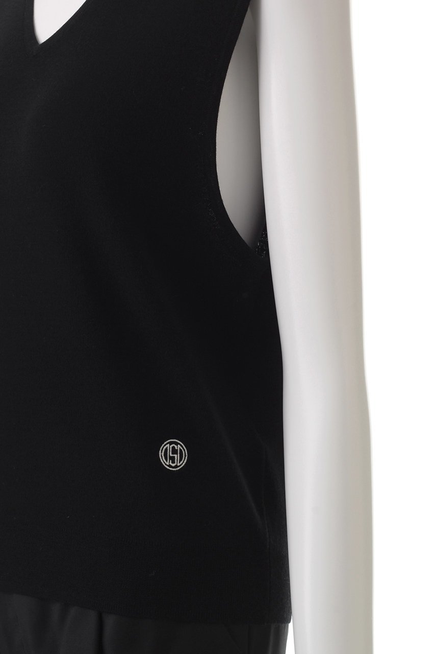 【オブシディアン/OBSIDIAN】の18GG SMOOTH Ms V NECK VEST 人気、トレンドファッション・服の通販 founy(ファニー) 　ファッション　Fashion　レディースファッション　Fashion for Women　アウター　Coat / Outerwear Collection　トップス・カットソー　Cut & Sew Tops　ベスト&ジレ / 重ね着スタイル　Vests & Gilets　スポーツウェア　Functional & Stylish Sportswear　スポーツ トップス　Athletic Tops / Workout Tops / Training Shirts　コンパクト　Compact, Small Size　シンプル　Simple, Minimal　スポーツ　Sports, Activewear　ベスト　Vest, Waistcoat　A/W・秋冬　Autumn/Winter　other-5|ID: prp329100004956973 ipo3291000000037195165