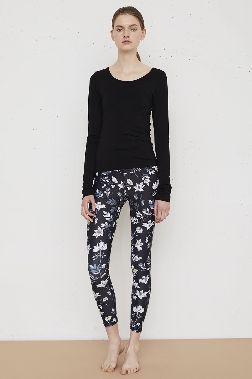 【ジュリエ/Julier】のエアウォームバッククロスロングスリーブプルオーバー 人気、トレンドファッション・服の通販 founy(ファニー) 　ファッション　Fashion　レディースファッション　Fashion for Women　トップス・カットソー　Cut & Sew Tops　カジュアルプルオーバー・ニットトップス　Pullovers & Knit Tops / Casual Pullovers　スポーツウェア　Functional & Stylish Sportswear　スポーツ トップス　Athletic Tops / Workout Tops / Training Shirts　スポーツ　Sports, Activewear　ヨガ　Yoga, Yoga Wear　リラックス　Relax, Relaxed Fit　定番　Standard, Basic Item　長袖　Long Sleeve, Full Sleeve　other-8|ID: prp329100004957153 ipo3291000000037196476