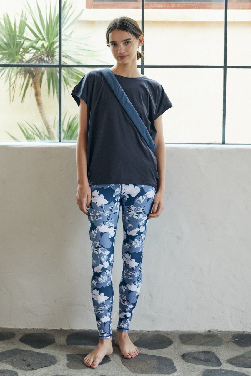 【ジュリエ/Julier】の【定番】ライトプライムドレープトップス 人気、トレンドファッション・服の通販 founy(ファニー) 　ファッション　Fashion　レディースファッション　Fashion for Women　トップス・カットソー　Cut & Sew Tops　スポーツウェア　Functional & Stylish Sportswear　スポーツ トップス　Athletic Tops / Workout Tops / Training Shirts　スポーツ　Sports, Activewear　ビッグ　Big, Oversized　ヨガ　Yoga, Yoga Wear　エレガント 上品　Elegant　定番　Standard, Basic Item　other-7|ID: prp329100004957190 ipo3291000000037196742