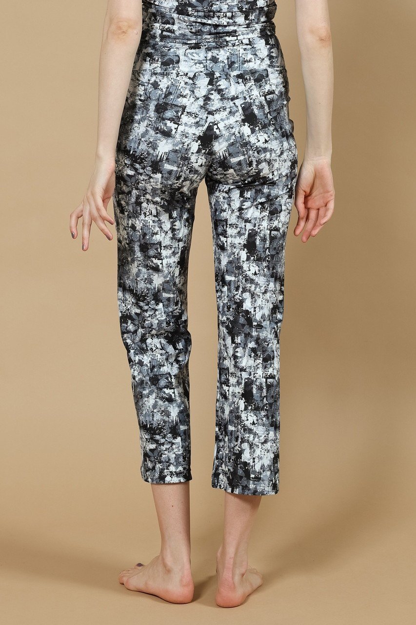 【ジュリエ/Julier】のsandflowerプリントフレアレギンス 人気、トレンドファッション・服の通販 founy(ファニー) 　ファッション　Fashion　レディースファッション　Fashion for Women　パンツ　Pants & Trousers　レギンス　Leggings & Stretch Pants　スポーツウェア　Functional & Stylish Sportswear　ストレッチ　Stretch, Stretchy Fabric　スポーツ　Sports, Activewear　フラワー　Flower, Floral　フレア　Flare, Flared　ヨガ　Yoga, Yoga Wear　レギンス　Leggings, Stretch Pants　ワーク　Workwear, Utility Style　エレガント 上品　Elegant　other-7|ID: prp329100004957261 ipo3291000000037197307