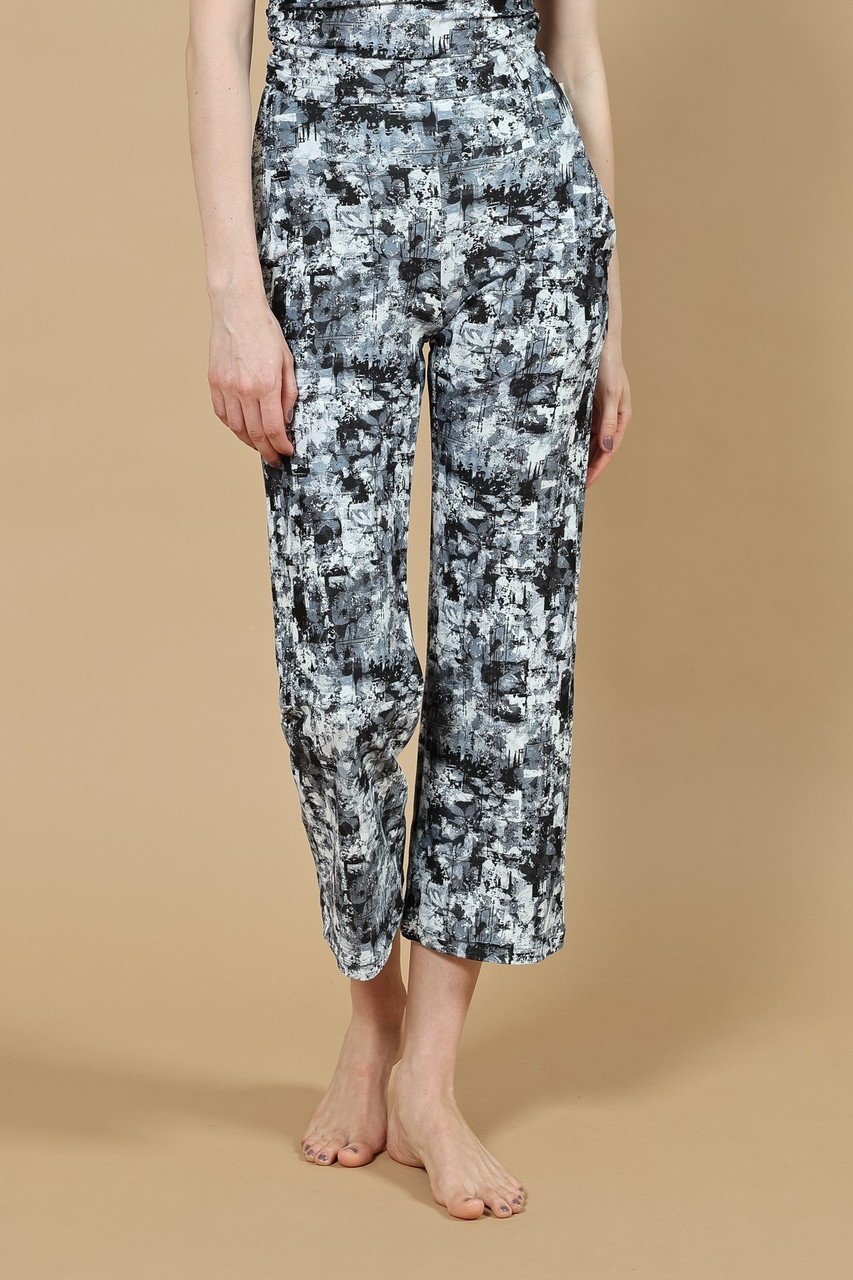 【ジュリエ/Julier】のsandflowerプリントフレアレギンス 人気、トレンドファッション・服の通販 founy(ファニー) 　ファッション　Fashion　レディースファッション　Fashion for Women　パンツ　Pants & Trousers　レギンス　Leggings & Stretch Pants　スポーツウェア　Functional & Stylish Sportswear　ストレッチ　Stretch, Stretchy Fabric　スポーツ　Sports, Activewear　フラワー　Flower, Floral　フレア　Flare, Flared　ヨガ　Yoga, Yoga Wear　レギンス　Leggings, Stretch Pants　ワーク　Workwear, Utility Style　エレガント 上品　Elegant　other-8|ID: prp329100004957261 ipo3291000000037197308